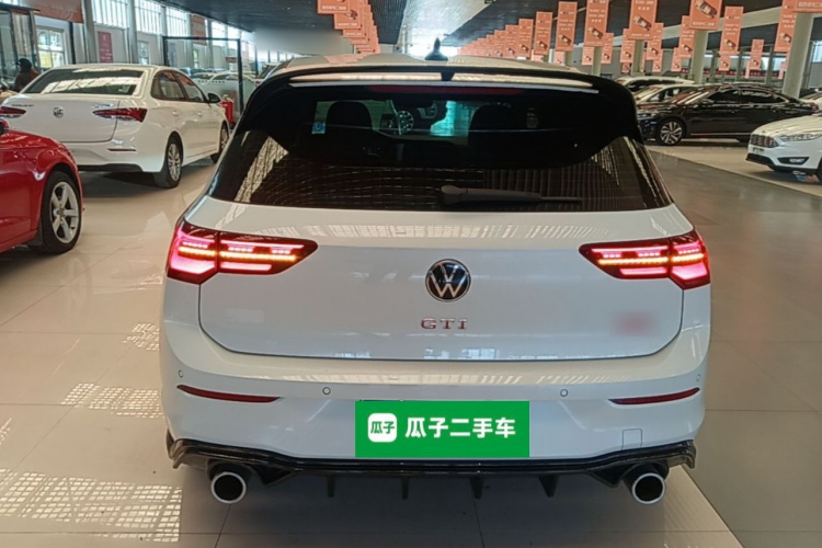 Volkswagen Golf 2024 car image #4