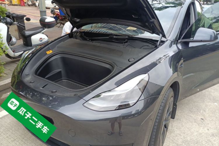Tesla Model Y 2024 #25 Tesla Model Y 2024 car image #25