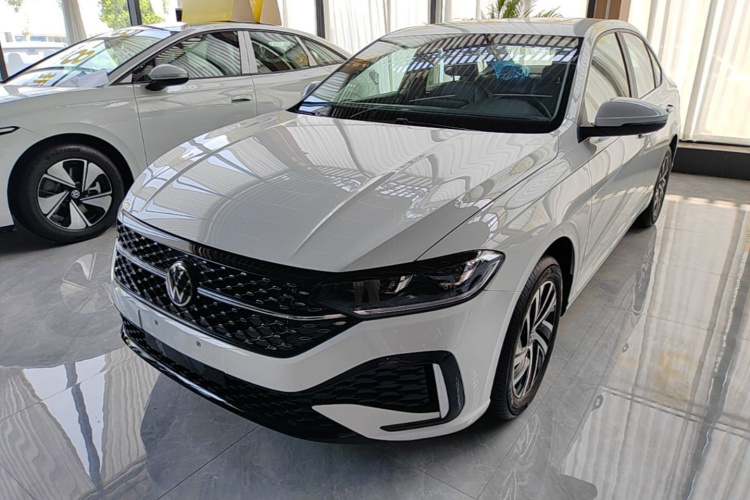 Volkswagen Lavida 2026 car image #2