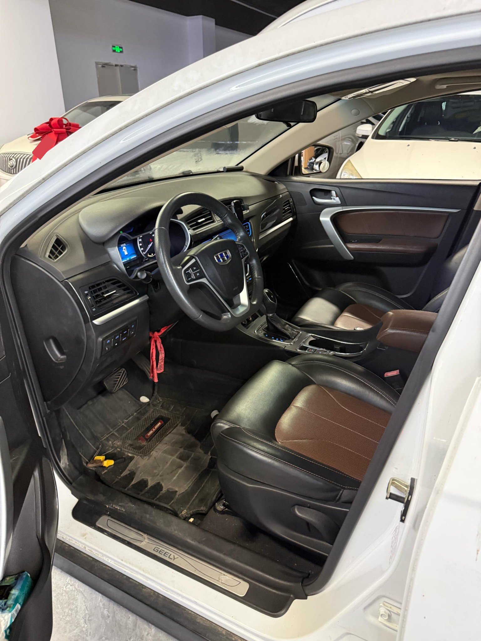 GEELY Emgrand 2016 car image #5