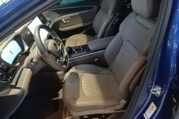 BYD Han 2022 car image #15