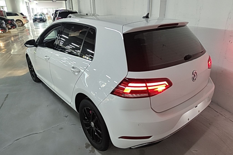 Volkswagen Golf 2019 #5 Volkswagen Golf 2019 car image #5