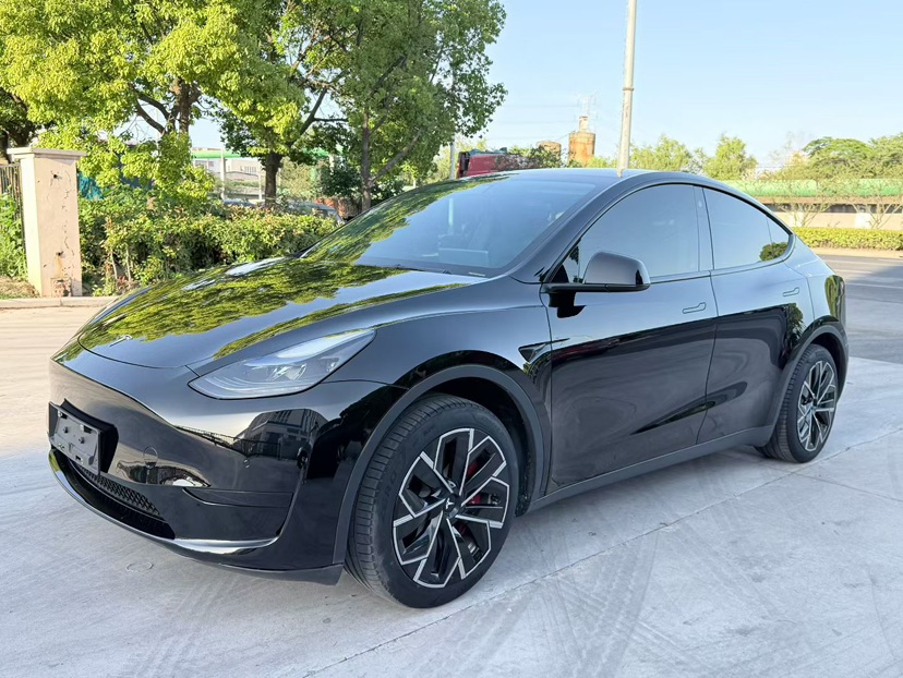 Tesla Model Y 2023 #3 Tesla Model Y 2023 car image #3