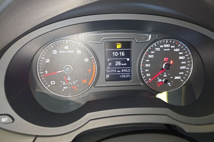 Audi Q3 2018 #12 Audi Q3 2018 car image #12