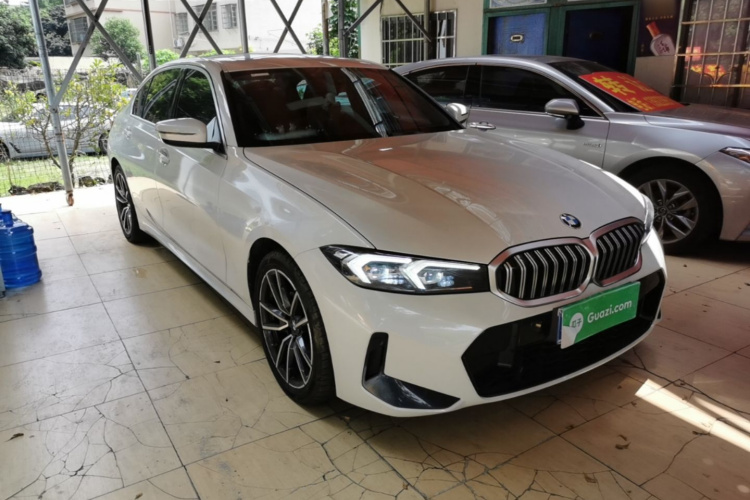 BMW 3 Series 2024 #4 BMW 3 Series 2024 car image #4