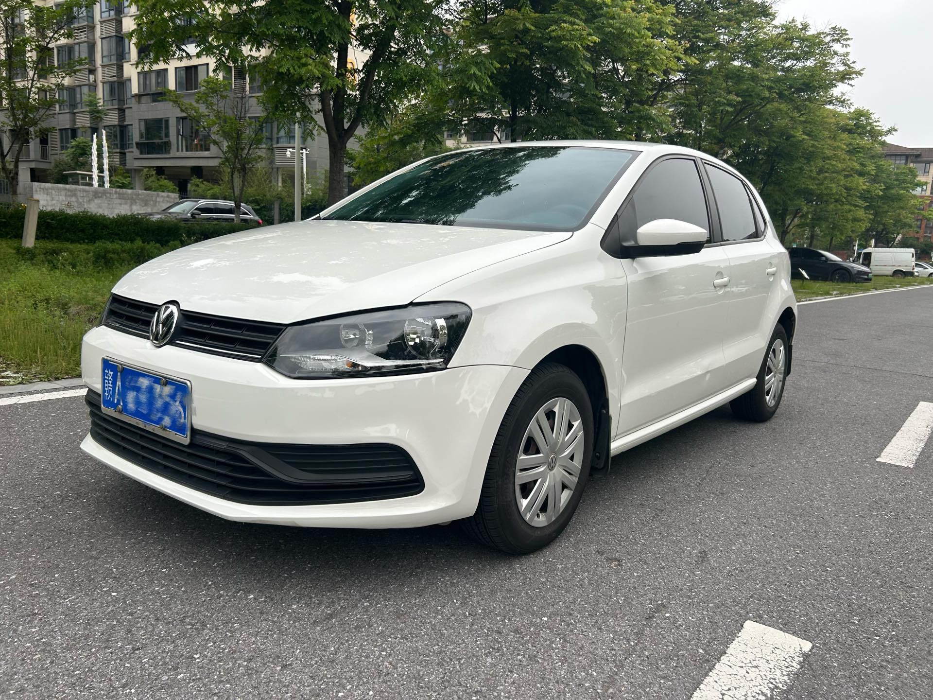 Volkswagen Polo 2019 car image 