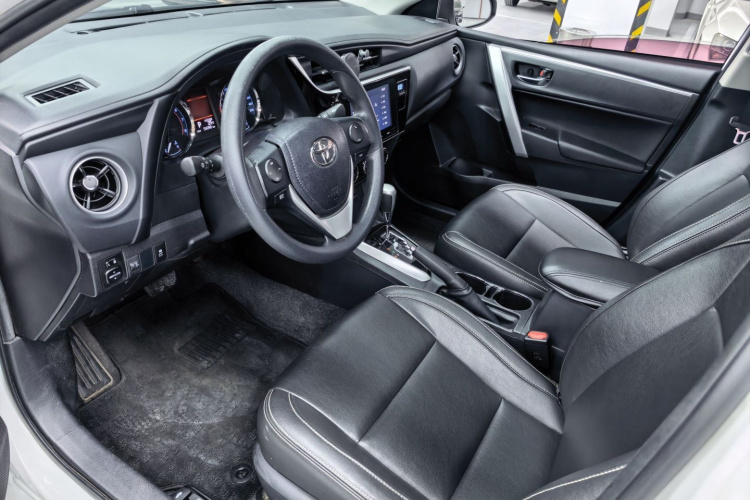 Toyota Corolla 2018 car image #9