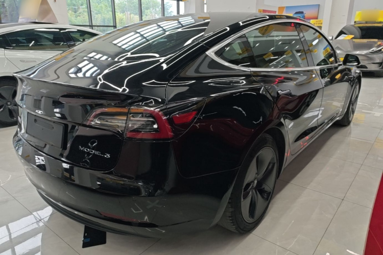 Tesla Model 3 2020 #7 Tesla Model 3 2020 صورة سيارة #7