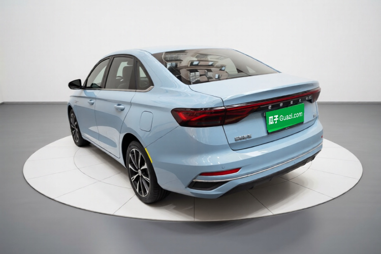 GEELY Emgrand 2025 #5 GEELY Emgrand 2025 car image #5