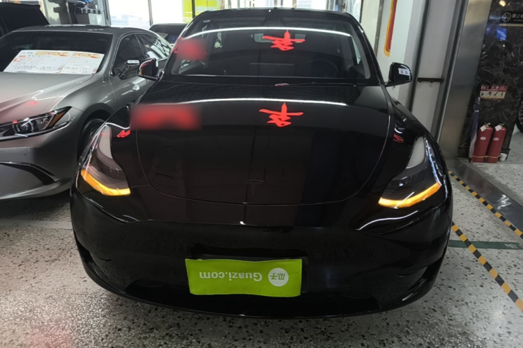 Tesla Model Y 2022 car image #3