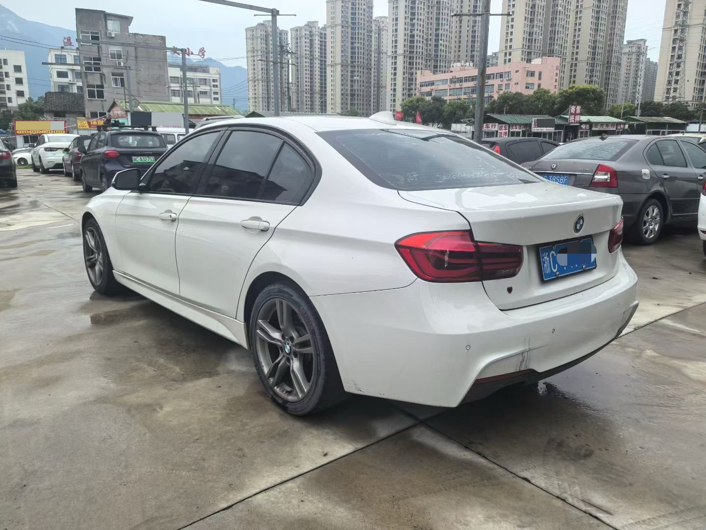 BMW 3 Series 2018 car image #7