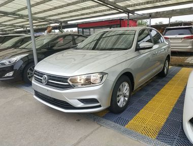 Volkswagen Bora 2016 car image 