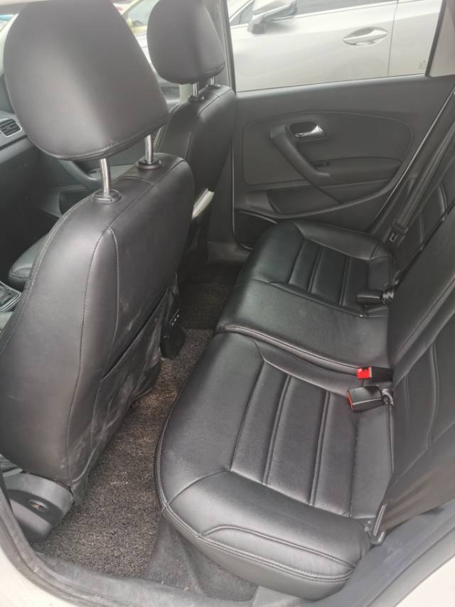 Volkswagen Polo 2016 car image #6