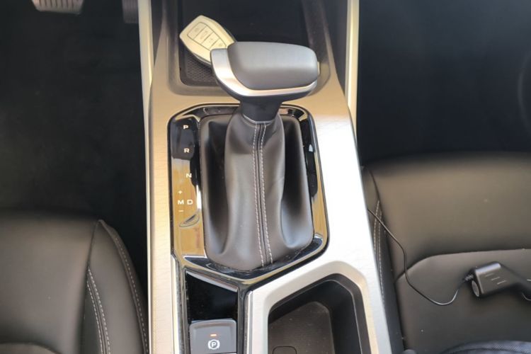 GEELY Emgrand 2024 #14 GEELY Emgrand 2024 car image #14