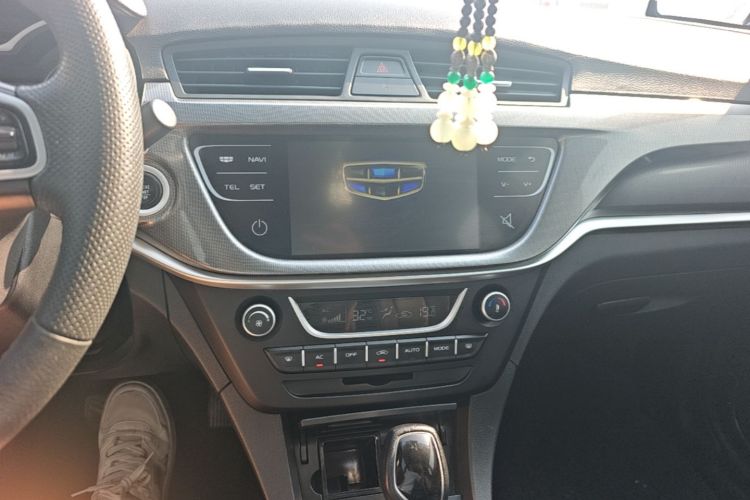 GEELY Emgrand 2018 #13 GEELY Emgrand 2018 car image #13