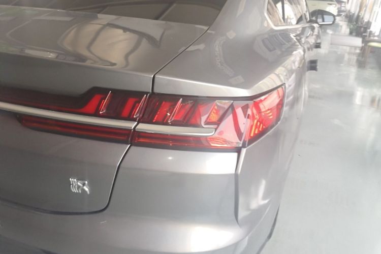 BYD Han 2022 #8 BYD Han 2022 car image #8
