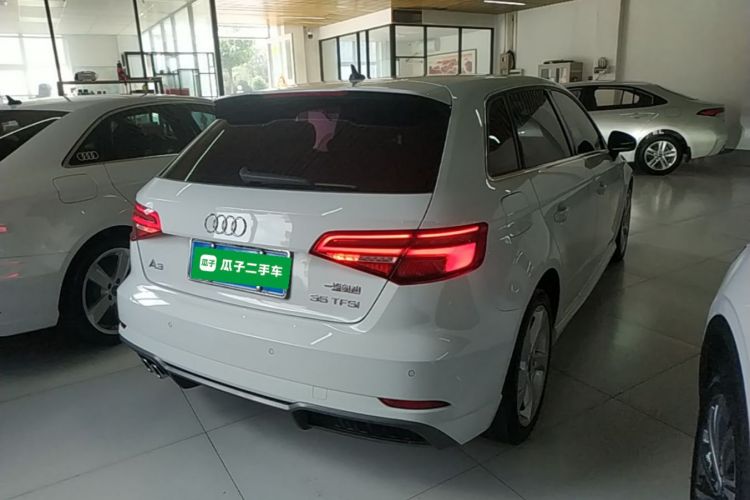 Audi A3 2018 car image #7