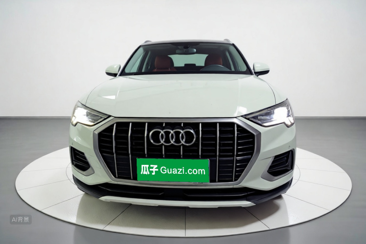 Audi Q3 2020 car image #3