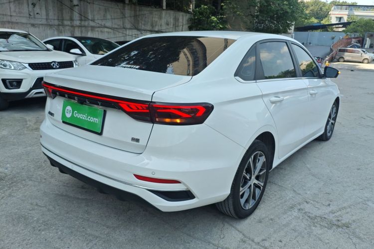 GEELY Emgrand 2024 изображение автомобиля #7