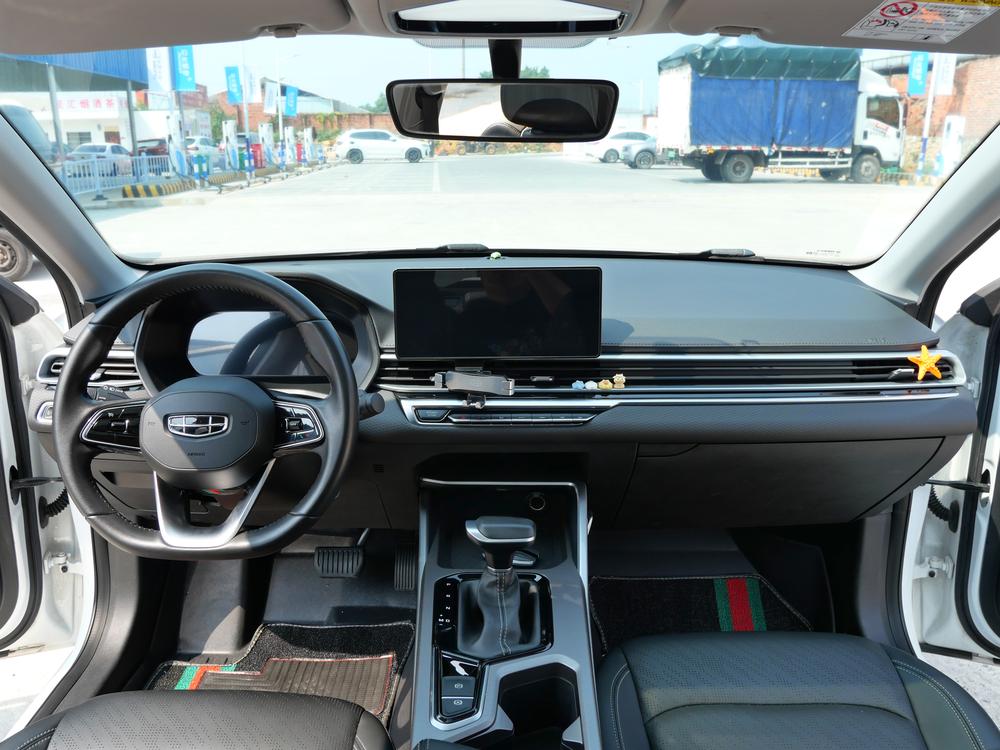 GEELY Emgrand 2021 #10 GEELY Emgrand 2021 car image #10