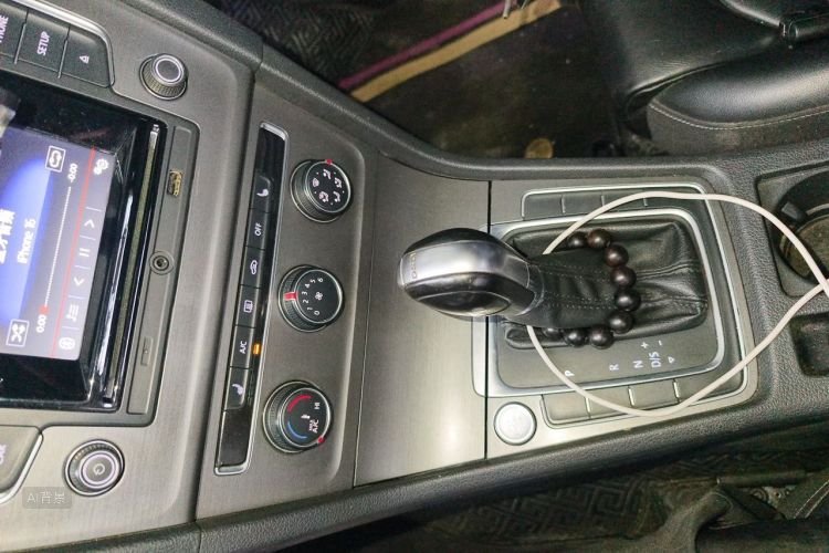 Volkswagen Golf 2015 #16 Volkswagen Golf 2015 car image #16