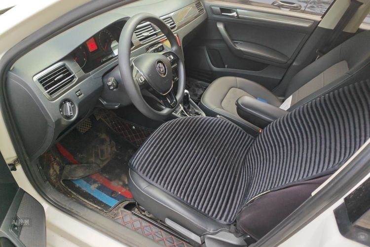 Volkswagen Santana 2019 car image #17