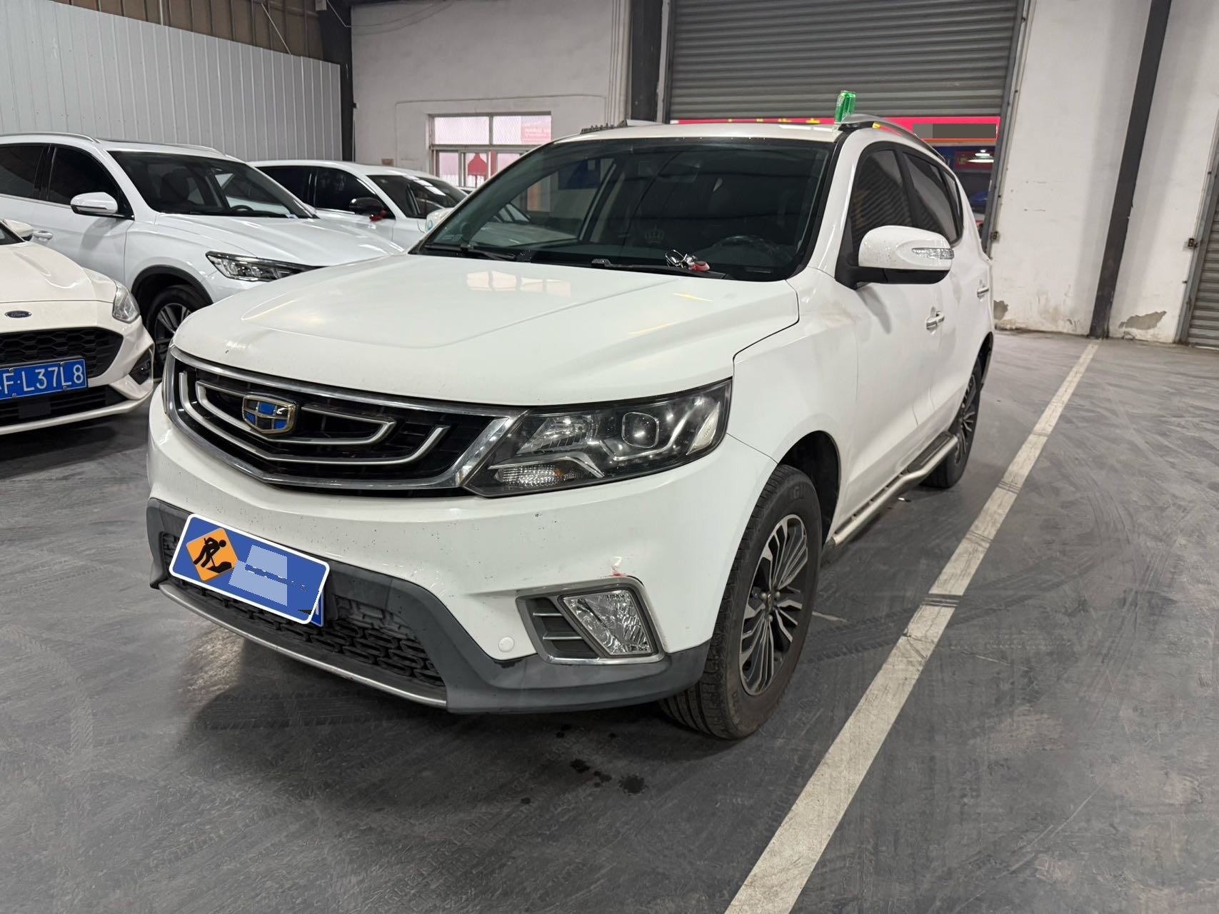 GEELY Vision X6 2017 car image 