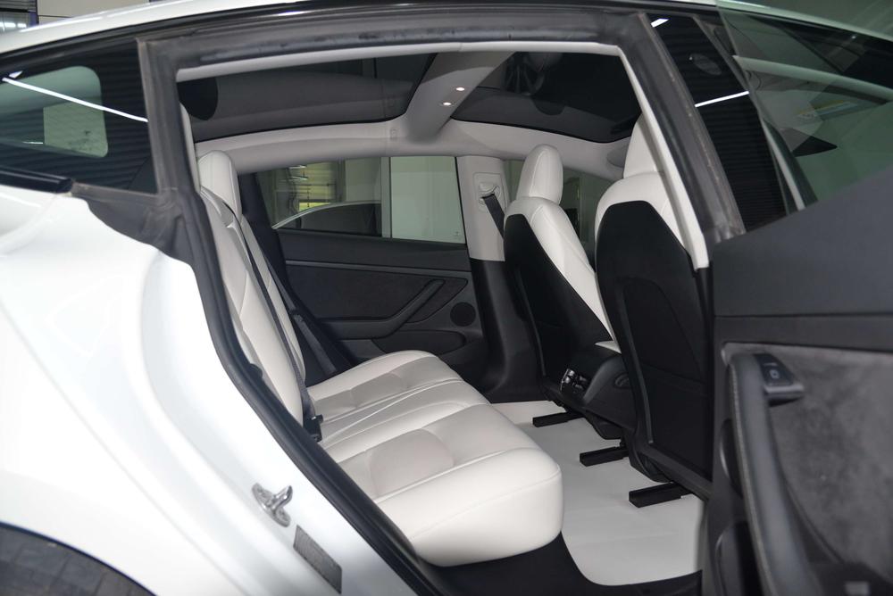 Tesla Model 3 2021 imagem de carro #25