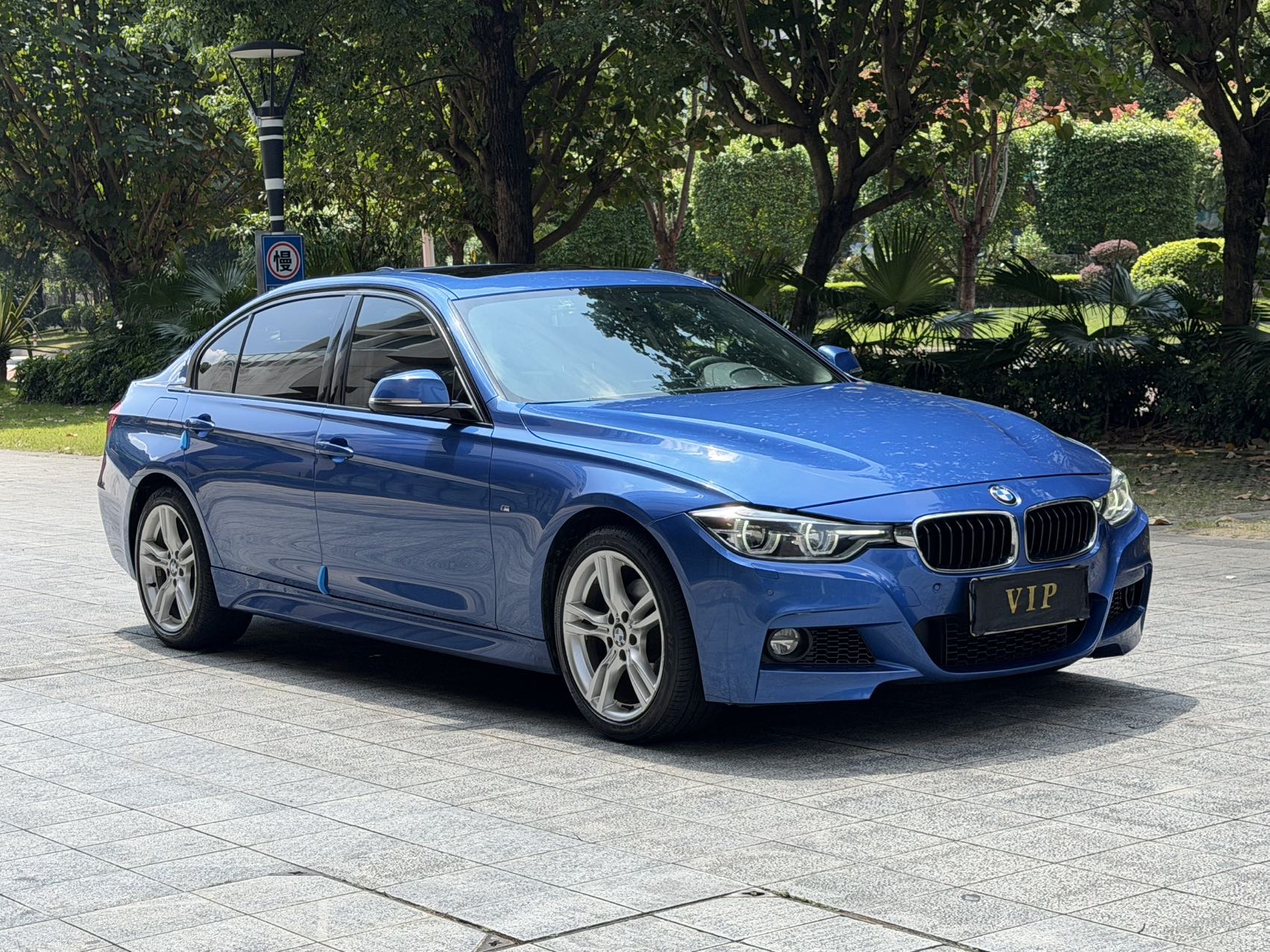 BMW 3 Series 2018 #3 BMW 3 Series 2018 car image #3