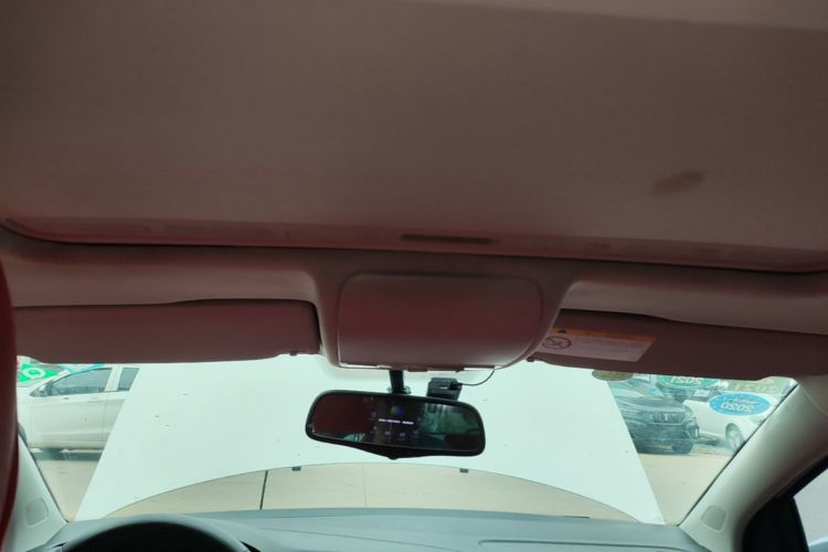 Volkswagen Polo 2017 car image #18