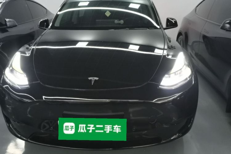Tesla Model Y 2023 #3 Tesla Model Y 2023 car image #3