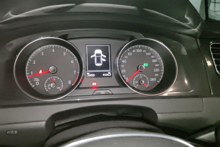 Volkswagen Golf 2020 car image #13