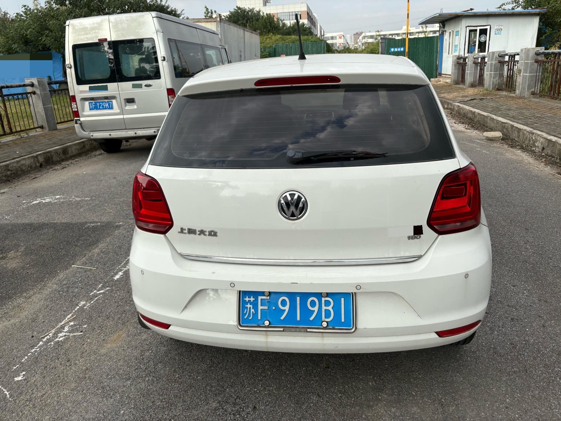 Volkswagen Polo 2015 car image #8