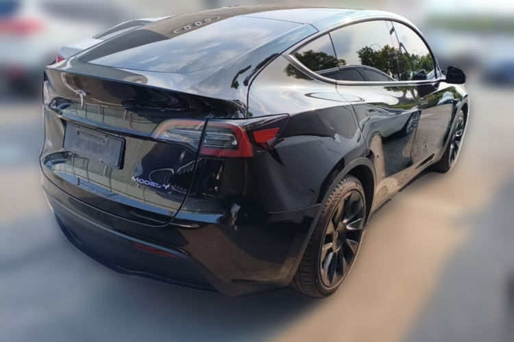 Tesla Model Y 2022 #7 Tesla Model Y 2022 car image #7