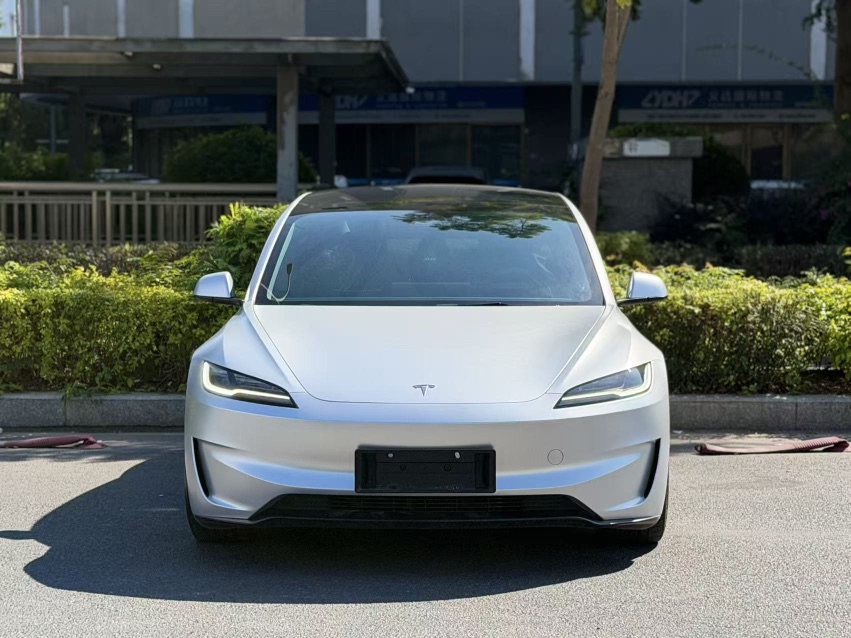Tesla Model 3 2025 #2 Tesla Model 3 2025 car image #2