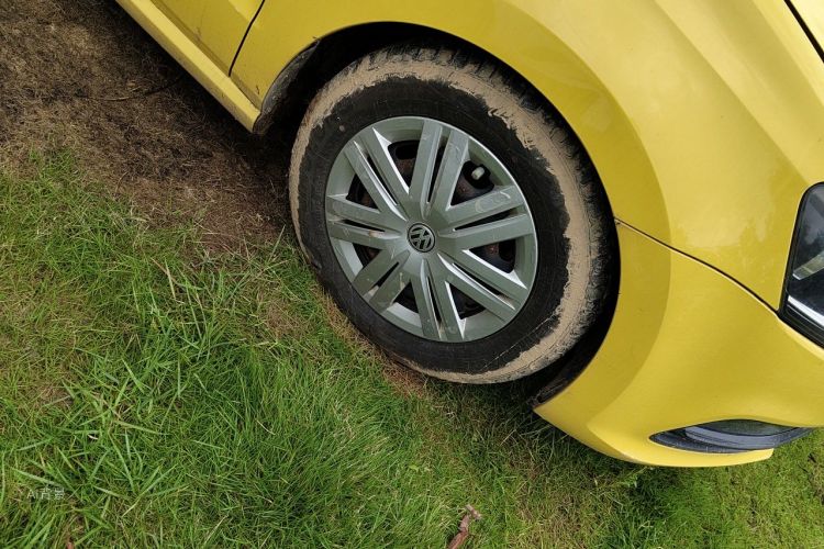 Volkswagen Polo 2015 #9 Volkswagen Polo 2015 car image #9