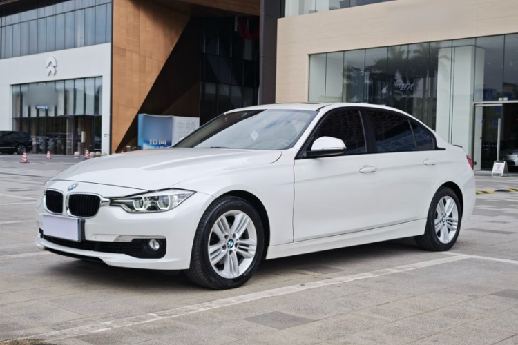 BMW 3 Series 2017 #11 BMW 3 Series 2017 car image #11