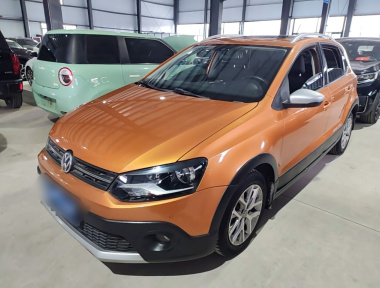 Volkswagen Polo 2015 Volkswagen Polo 2015 immagine di auto