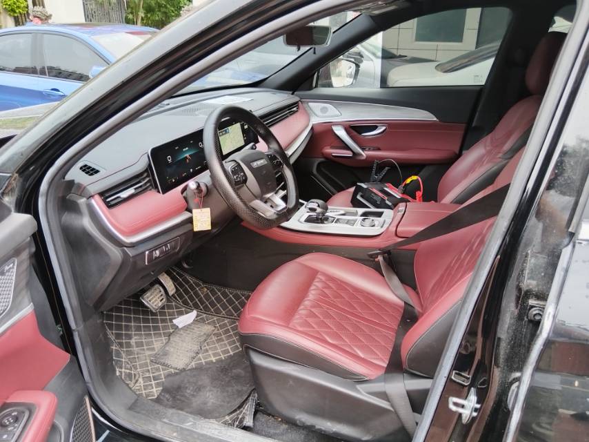 2023 car image #3