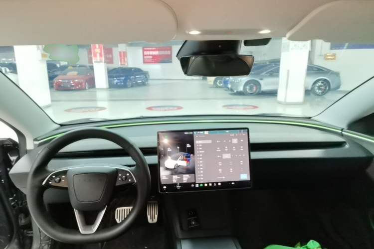 Tesla Model 3 2024 #10 Tesla Model 3 2024 car image #10