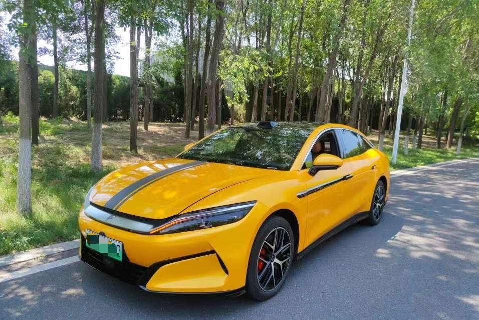 BYD HanL 2025 BYD HanL 2025 car image