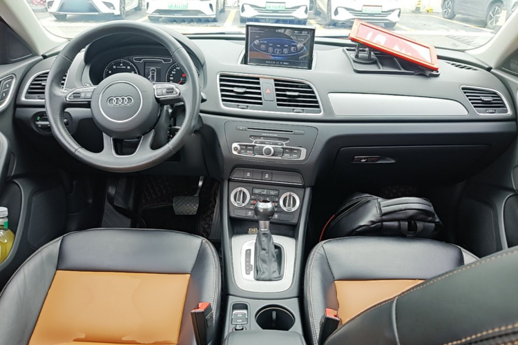 Audi Q3 2016 immagine di auto #10