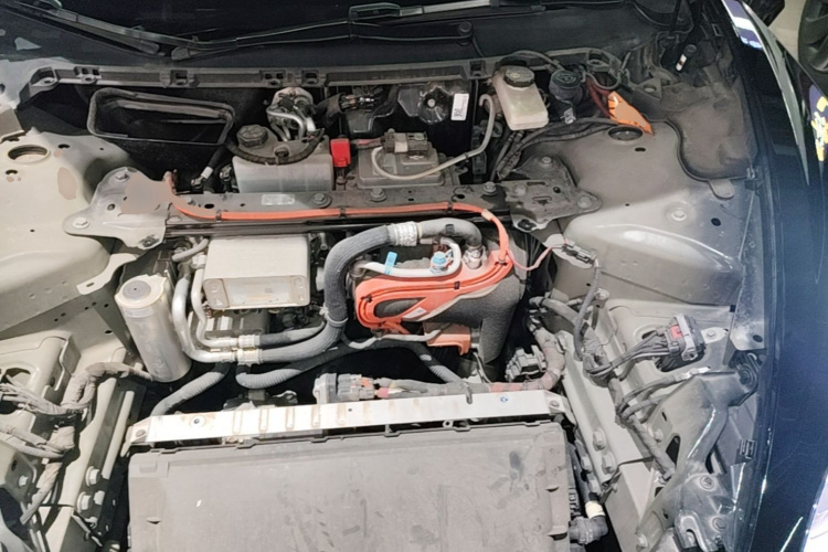 Tesla Model 3 2023 car image #20