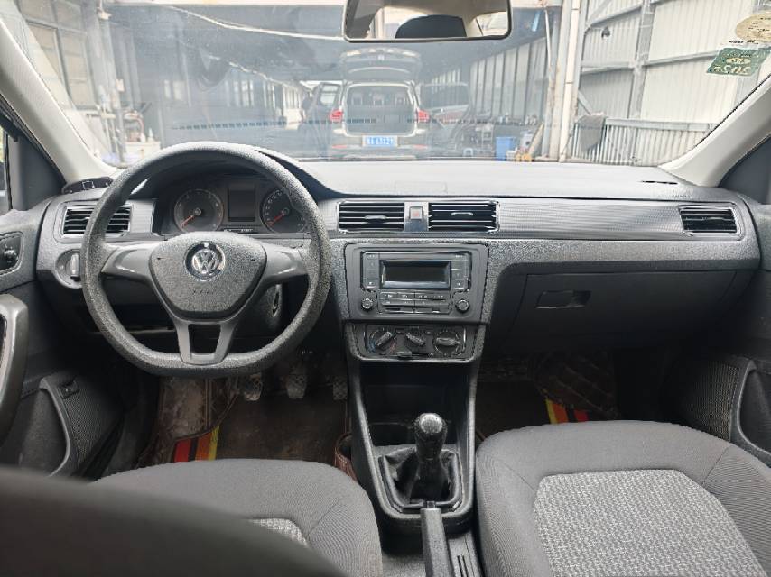 Volkswagen Santana 2017 car image #8