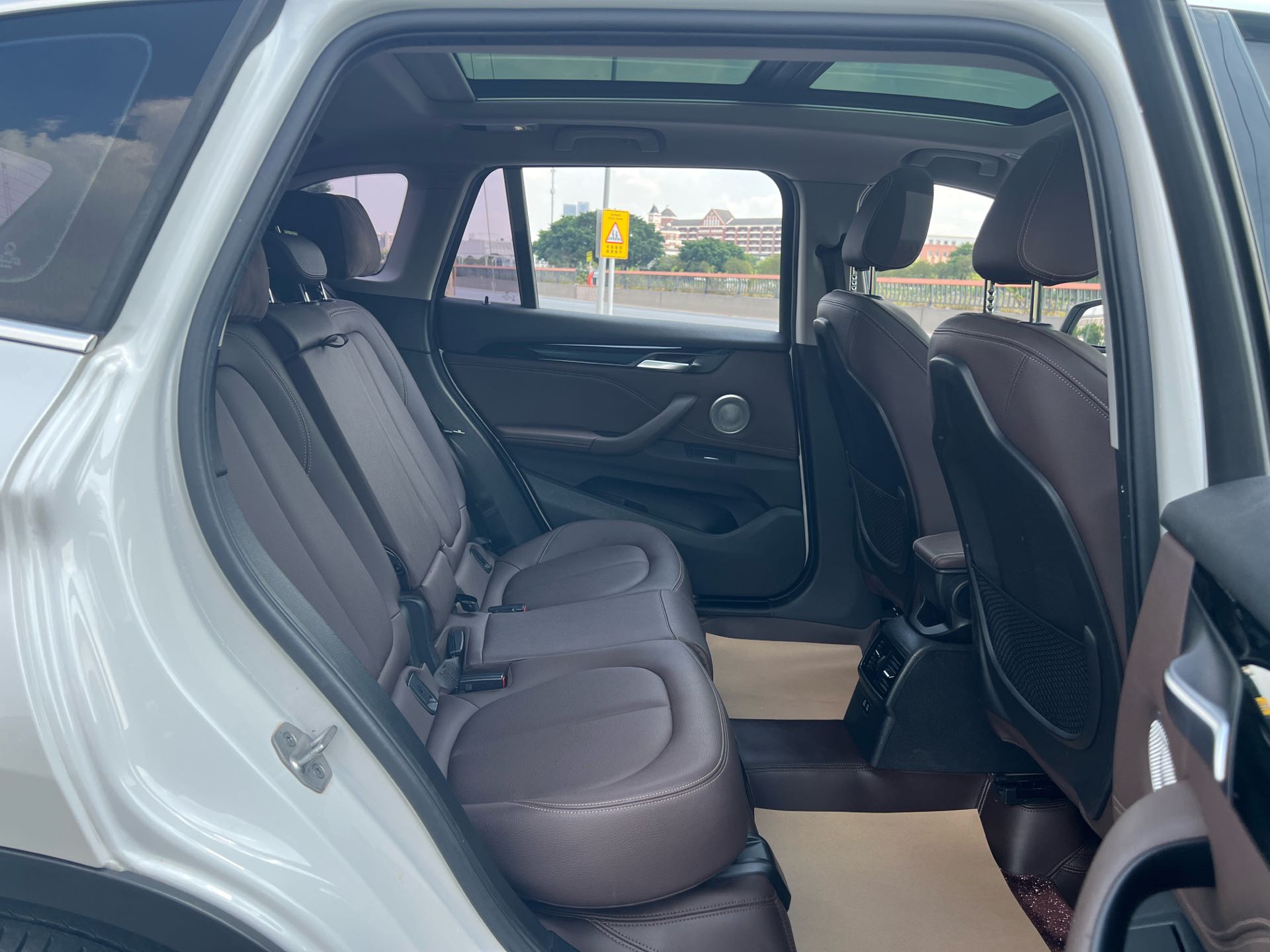 BMW X1 2021 car image #9