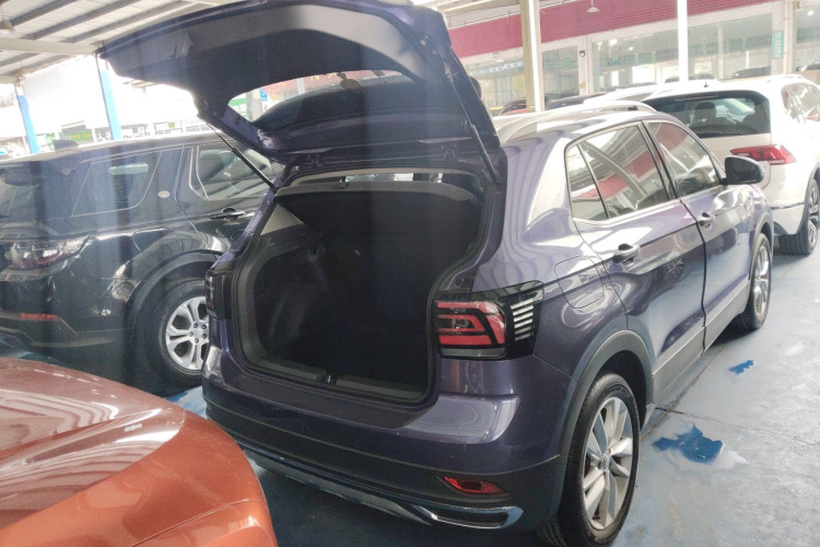 Volkswagen T-Cross 2021 car image #19