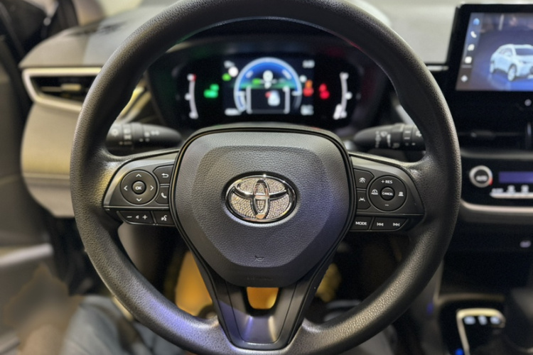 Toyota Corolla Cross 2024 immagine di auto #12