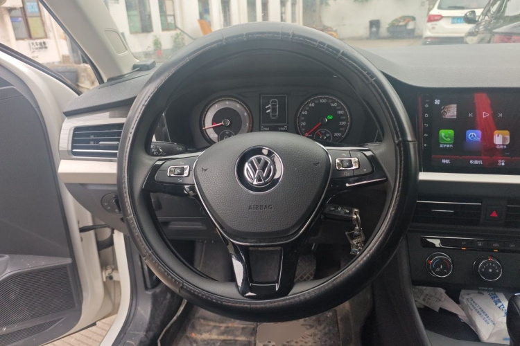Volkswagen Lavida 2019 #11 Volkswagen Lavida 2019 car image #11