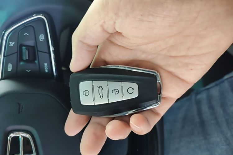 GEELY Binray 2023 car image #9