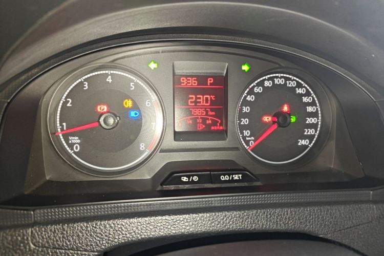 Volkswagen Santana 2018 car image #12